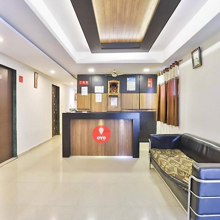 Super Hotel O Apollo Ахмедабад Экстерьер фото